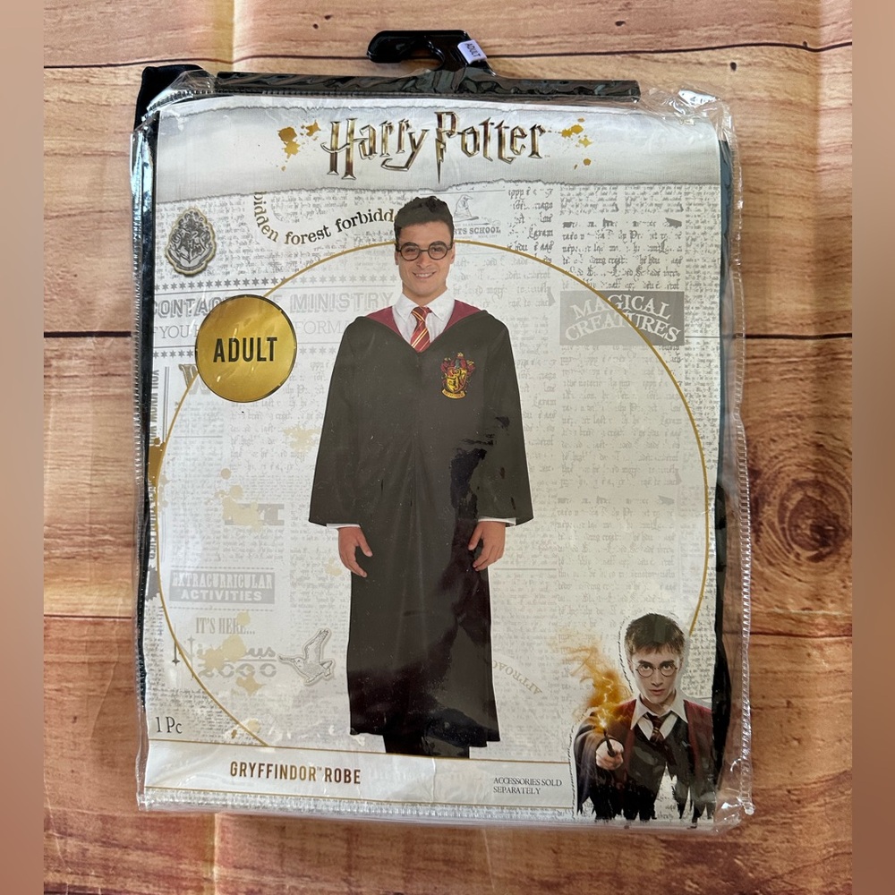 Halloween costume Harry Potter adult Gryffindor robe
